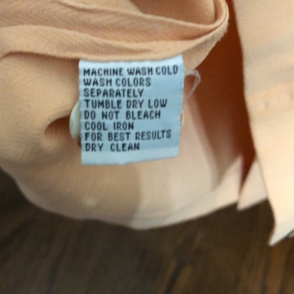 Tommy Bahama 100% Silk Short Sleeve Blouse - Picture 10 of 10